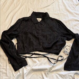 RVCA Tie-Waist Cropped Shirt Black Jacquard Artist Series XL